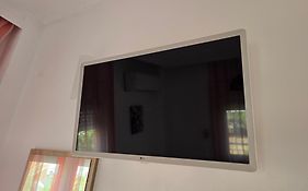 Cozy & Cool Apartment N1 30M From Sea